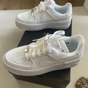 Nike Air Force 1 Sage Low